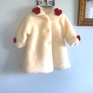 ♻️ 5/$50 TCP fuzzy lined cream red fur coat